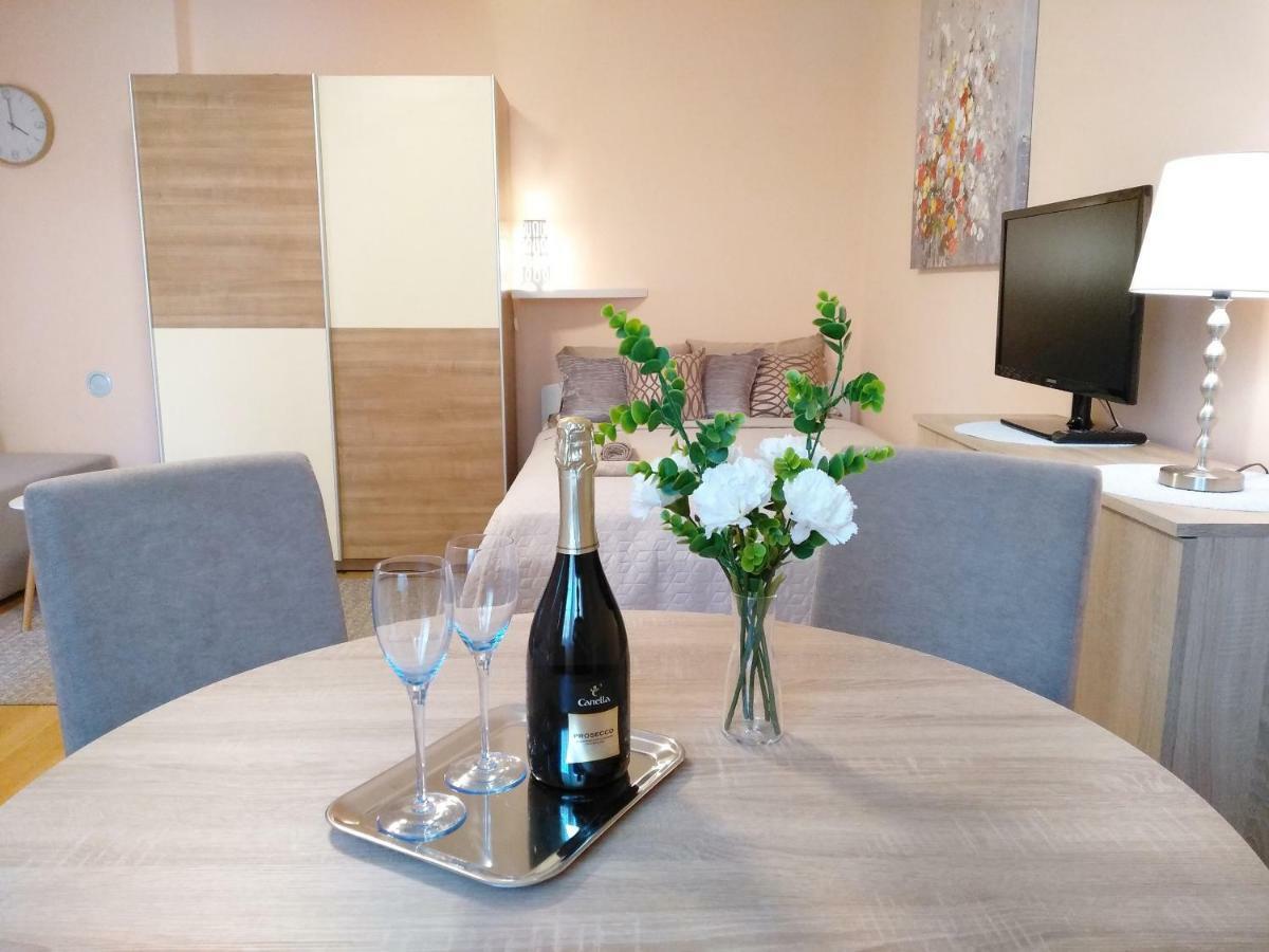 Sunray Studio Apartment Zágráb Kültér fotó